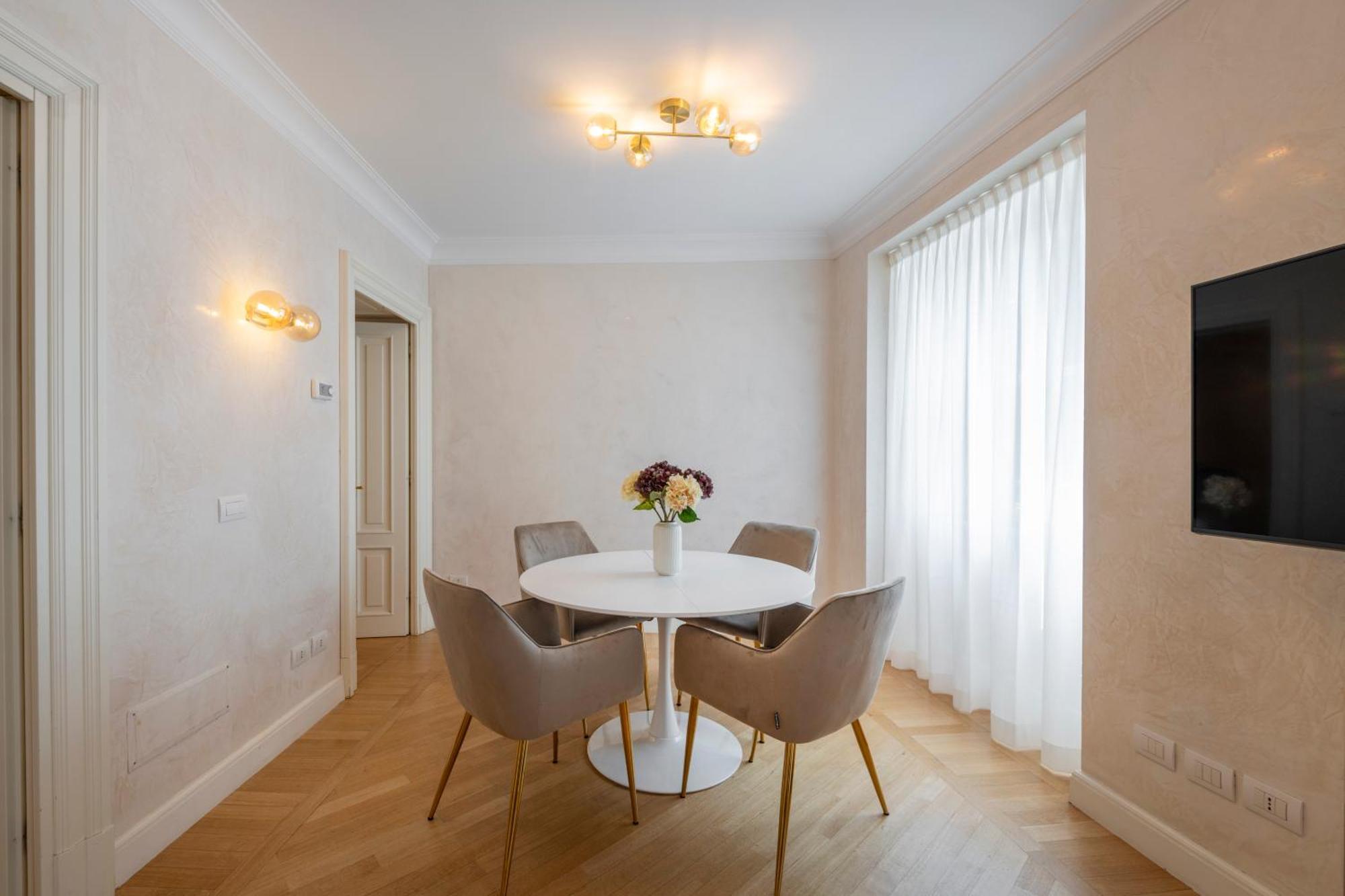 Milan Royal Suites - Centro Brera ภายนอก รูปภาพ